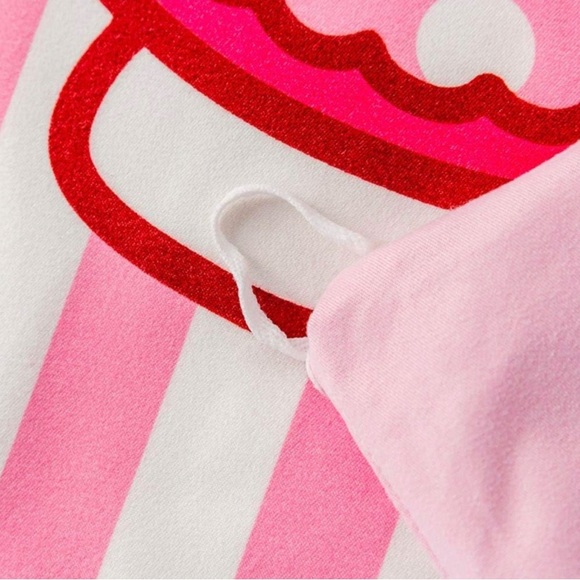 NWT Hello Kitty Kitty Cakes Duvet Cover Set Bedding Set  (Full78x90inch) - Picture 5 of 7
